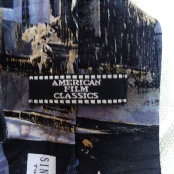 TIE 100% SILK  AUTHENTIC "SINGIN IN THE RAIN"   Made in USA 1980's VINTAGE - Picture 7 of 10